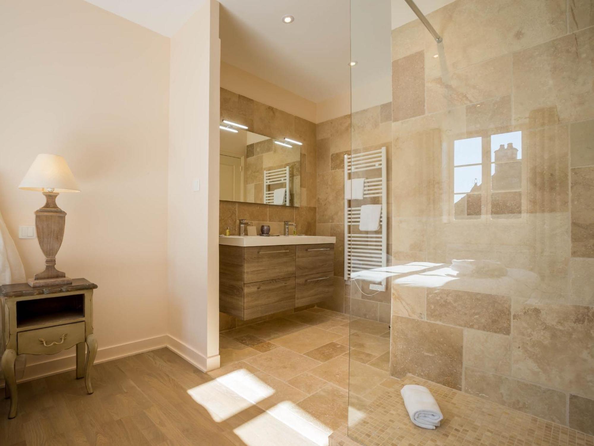 Le Cara - 4 Appartements Calmes Et Chics Au Coeur De Beaune Beaune  Chambre photo