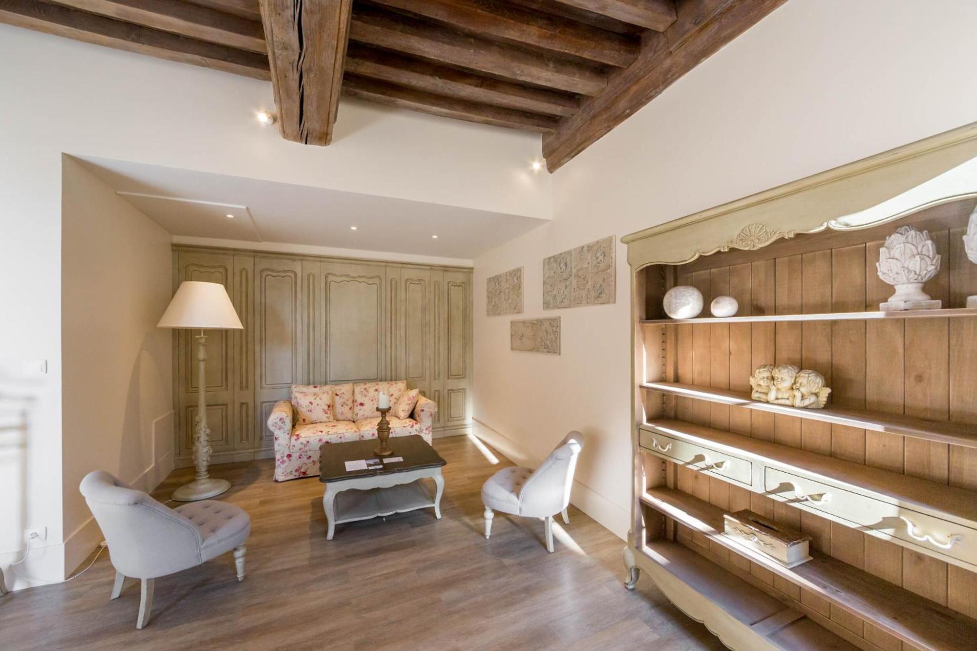 Le Cara - 4 Appartements Calmes Et Chics Au Coeur De Beaune Beaune  Chambre photo