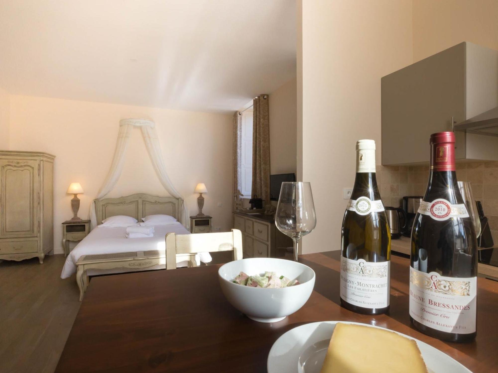 Le Cara - 4 Appartements Calmes Et Chics Au Coeur De Beaune Beaune  Chambre photo