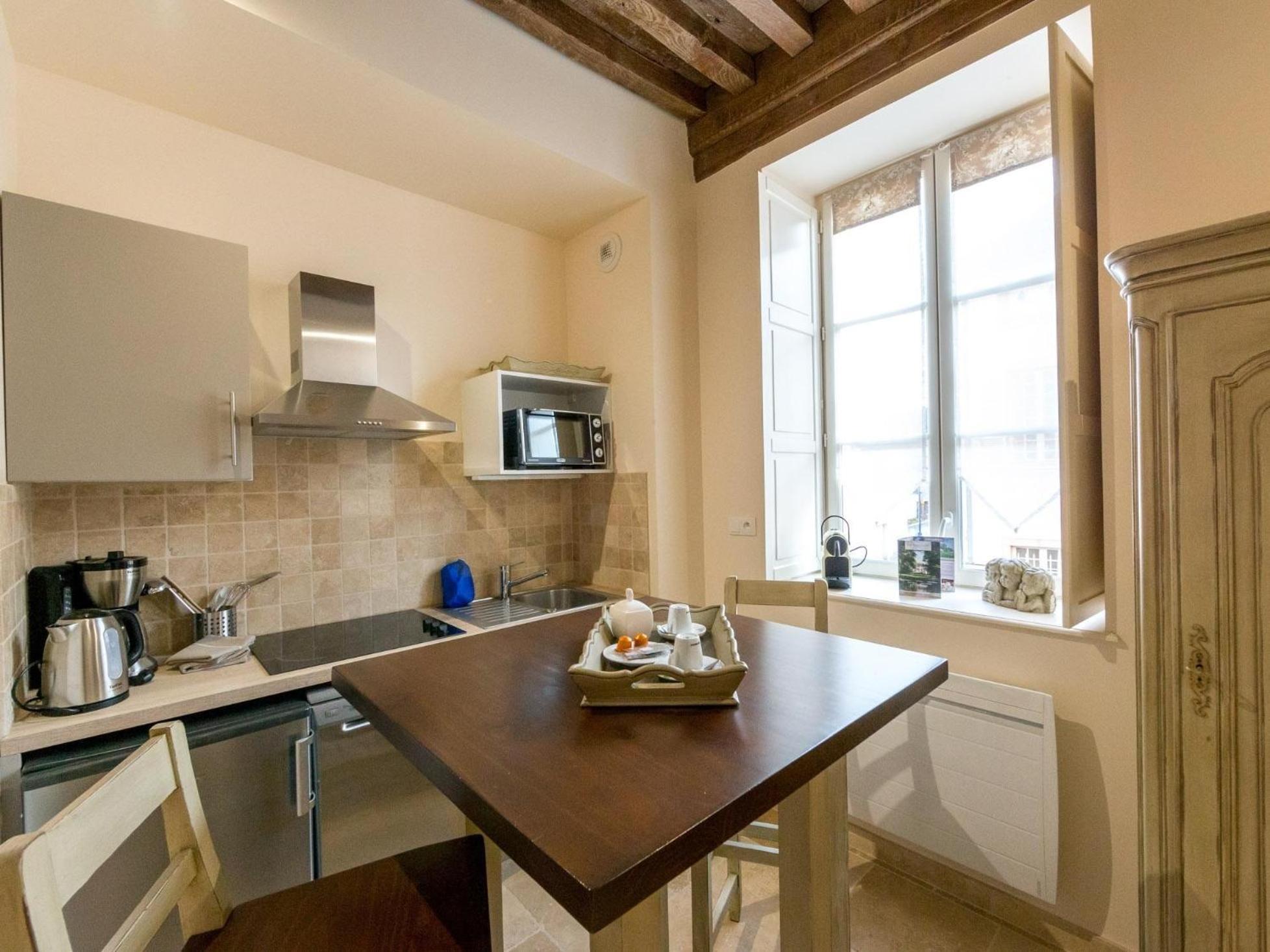 Le Cara - 4 Appartements Calmes Et Chics Au Coeur De Beaune Beaune  Chambre photo
